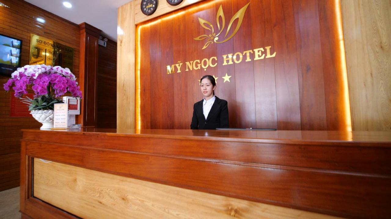 ホテル Khach San My Ngoc バンメトート エクステリア 写真